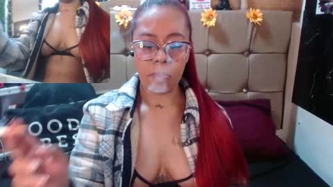 Snapshot of miia_spencer_ chatting on 10/07/25, 04:26 miia online show from 10/07/25, 04:26