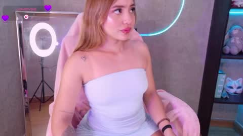 Snapshot of miia_sttone chatting on 04/18/26, 04:55 miia_sttone online show from 04/18/26, 04:55