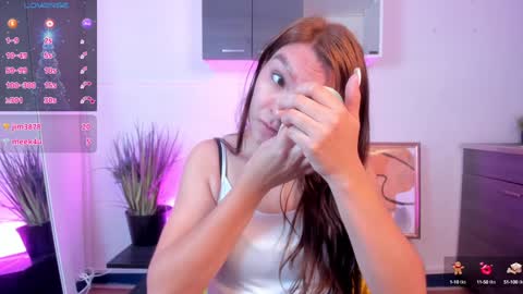 Miia 3 online show from 12/09/24, 02:39