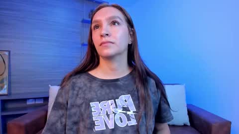 Miia 3 online show from 02/18/25, 12:06