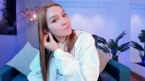 Miia 3 online show from 02/19/26, 12:12