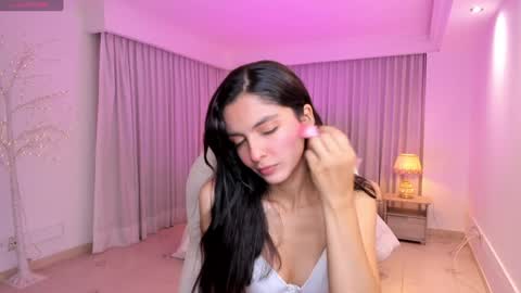 Mia online show from 01/18/25, 03:20