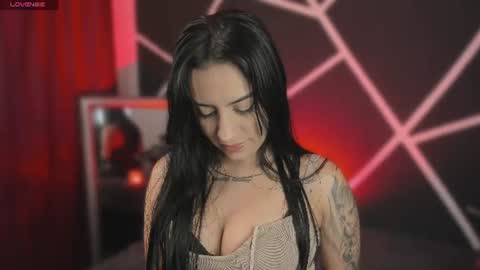 Snapshot of miiaa_stone chatting on 06/16/26, 01:19 miiaa stone online show from 06/16/26, 01:19