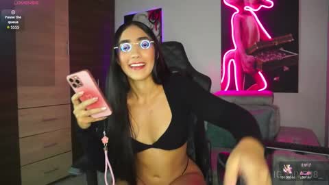 MIA  online show from 12/17/25, 08:26