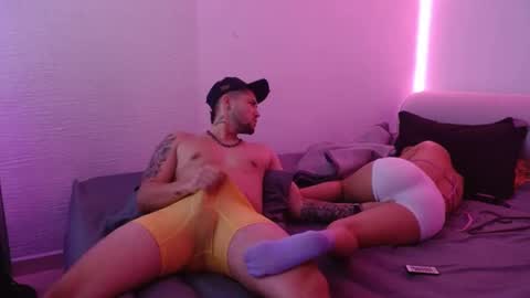 Snapshot of miialiiam0 chatting on 01/04/25, 03:29 Mia and Liam online show from 01/04/25, 03:29