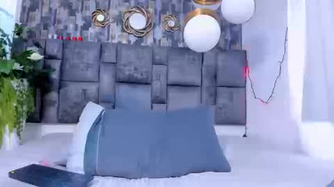 MiaTauro online show from 03/12/26, 09:32