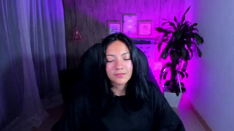 Snapshot of miichael_black chatting on 01/15/25, 01:41 Michael Black online show from 01/15/25, 01:41