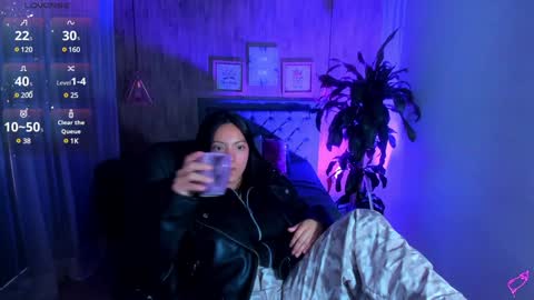 Snapshot of miichael_black chatting on 01/19/25, 02:49 Michael Black online show from 01/19/25, 02:49