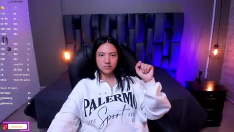 Snapshot of miichael_black chatting on 01/31/25, 07:50 Michael Black online show from 01/31/25, 07:50