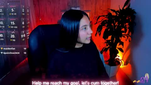 Snapshot of miichael_black chatting on 02/22/25, 06:08 Michael Black online show from 02/22/25, 06:08