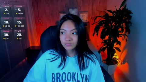 Snapshot of miichael_black chatting on 02/23/25, 01:10 Michael Black online show from 02/23/25, 01:10