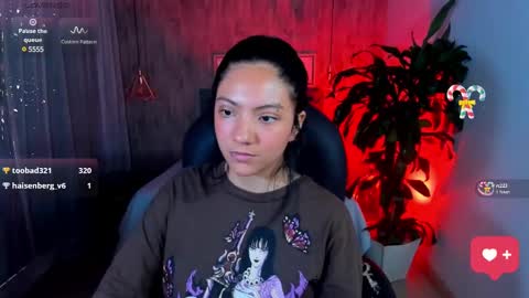 Snapshot of miichael_black chatting on 02/25/25, 05:25 Michael Black online show from 02/25/25, 05:25