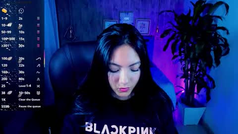 Snapshot of miichael_black chatting on 09/18/25, 09:39 Michael Black online show from 09/18/25, 09:39