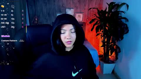 Snapshot of miichael_black chatting on 09/19/25, 10:43 Michael Black online show from 09/19/25, 10:43