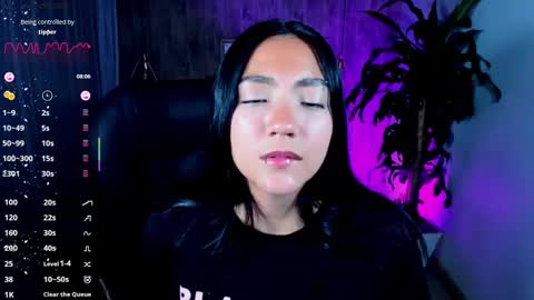 Snapshot of miichael_black chatting on 10/03/25, 09:12 Michael Black online show from 10/03/25, 09:12