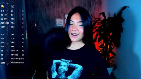 Snapshot of miichael_black chatting on 10/12/25, 12:09 Michael Black online show from 10/12/25, 12:09