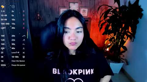 Snapshot of miichael_black chatting on 10/22/25, 10:53 Michael Black online show from 10/22/25, 10:53