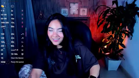 Snapshot of miichael_black chatting on 11/06/25, 12:33 Michael Black online show from 11/06/25, 12:33