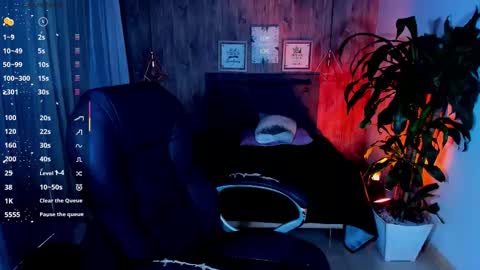 Snapshot of miichael_black chatting on 11/08/25, 07:01 Michael Black online show from 11/08/25, 07:01