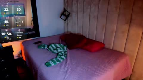 Snapshot of miichael_black chatting on 11/22/25, 10:20 Michael Black online show from 11/22/25, 10:20