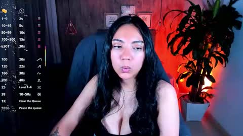 Snapshot of miichael_black chatting on 12/14/25, 12:21 Michael Black online show from 12/14/25, 12:21