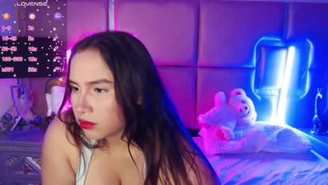 Snapshot of miileyrose chatting on 10/11/25, 03:43 Milley Rose online show from 10/11/25, 03:43