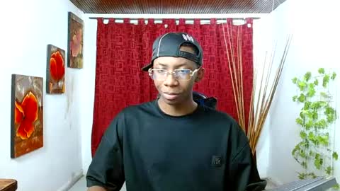 milo online show from 04/28/26, 09:03
