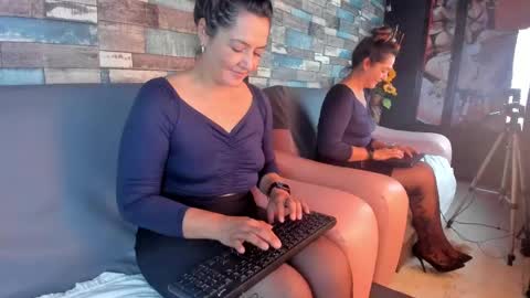 Snapshot of miiss_evaa chatting on 02/24/25, 05:42 miiss_evaa online show from 02/24/25, 05:42
