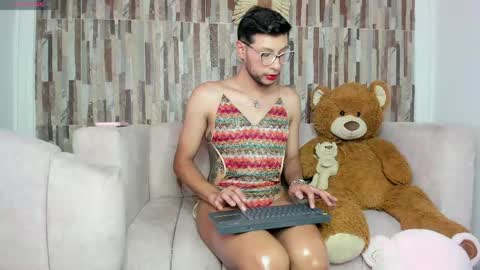 miissy__ online show from 05/30/26, 06:38
