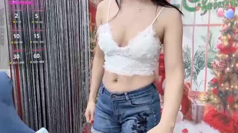 Snapshot of miixuuee chatting on 12/05/25, 01:47 Ema online show from 12/05/25, 01:47