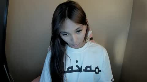 MIKA online show from 03/31/26, 07:25