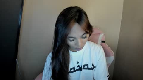 MIKA online show from 04/17/26, 07:17