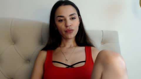 Mika online show from 10/31/25, 05:25