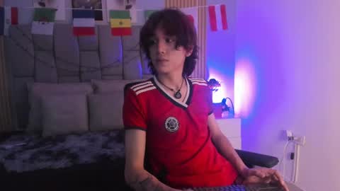Mika  Milo. online show from 06/25/26, 05:12