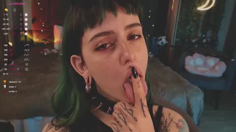 Snapshot of mika_moon_ chatting on 03/08/25, 03:13 mika_moon_ online show from 03/08/25, 03:13