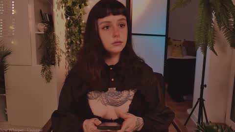 Snapshot of mika_moon_ chatting on 11/24/25, 04:07 mika_moon_ online show from 11/24/25, 04:07