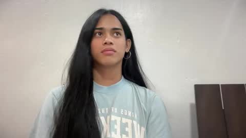 mika_pedersen online show from 10/09/25, 08:56