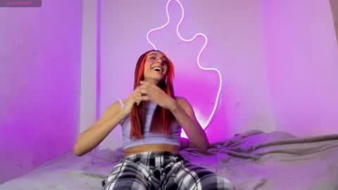 mika_velvet online show from 11/01/25, 04:31