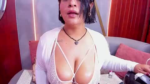 Snapshot of mikaela_lust chatting on 04/30/26, 02:12 Mikaela Lust online show from 04/30/26, 02:12