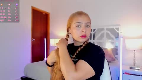 Mikaela blondie bigass online show from 12/16/25, 12:21