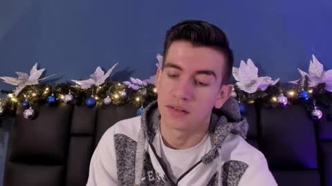 mikael online show from 11/28/25, 04:04