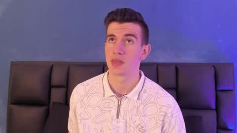 mikael online show from 01/11/26, 03:11