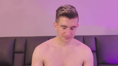 mikael online show from 04/03/26, 03:15