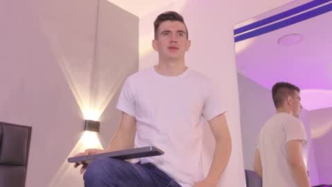 mikael online show from 04/13/26, 07:08