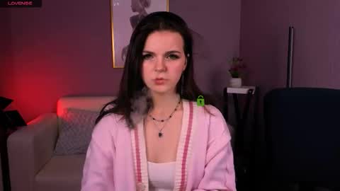 Mika online show from 12/01/25, 08:03