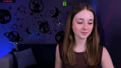 Mika online show from 03/30/26, 07:26