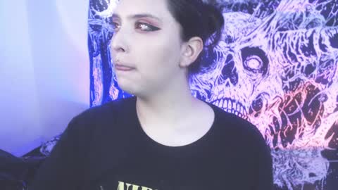 Mika online show from 04/01/26, 10:40