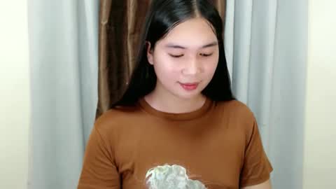 Kyla online show from 11/10/25, 05:28