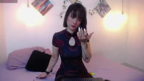 mikaza online show from 04/28/26, 12:43