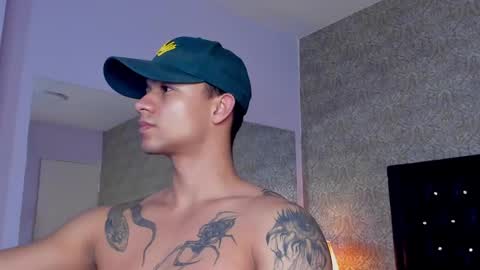 Snapshot of mike2_wills chatting on 12/03/24, 07:21 Mike2 wills online show from 12/03/24, 07:21